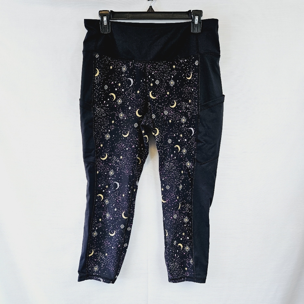 Torrid Active Performance Core Crop Moon Print Le… - image 1